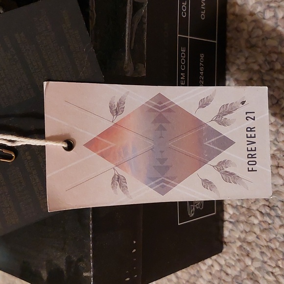 Olive green faux leather sandals with fringe detail - Picture 4 of 5